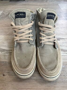 Sperry Women’s Cheetah Grey Canvas High-Top Boat Shoes Size 8